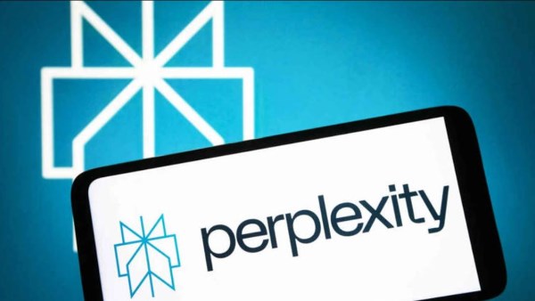 Perplexity AI يثري تجربة واتساب بميزة طال انتظارها