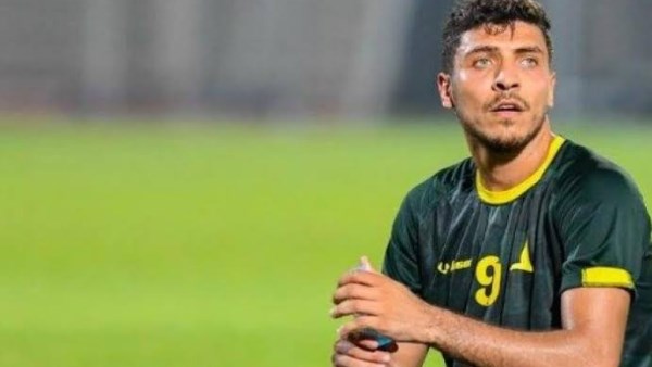 أمير هشام يكشف مفاجأة عن عقد محمد شريف مع الأهلي