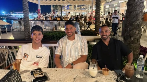 إمام عاشور يستمتع بعطلته الصيفية مع أفشة وياسر إبراهيم