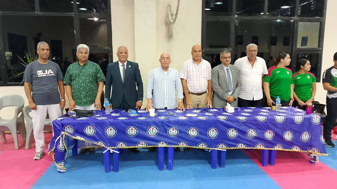 الدهراوي يشهد اللقاء الودي بين منتخب المكسيك وسموحة في إطار تبادل الخبرات الرياضية