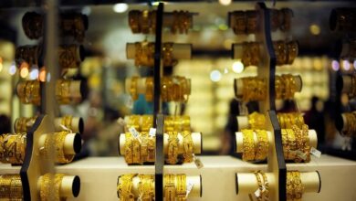 الذهب يستقر بعد ارتفاع يومين مع التركيز على الرسوم وأسعار الفائدة