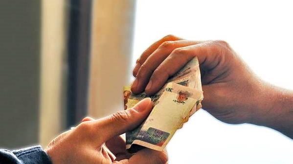 الصدقة عند الله ليست بالكثرة بل بالإخلاص