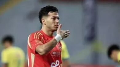 بيلوح بعروض خليجية.. إمام عاشور طلب المساواة بزيزو وتريزيجيه.. تفاصيل