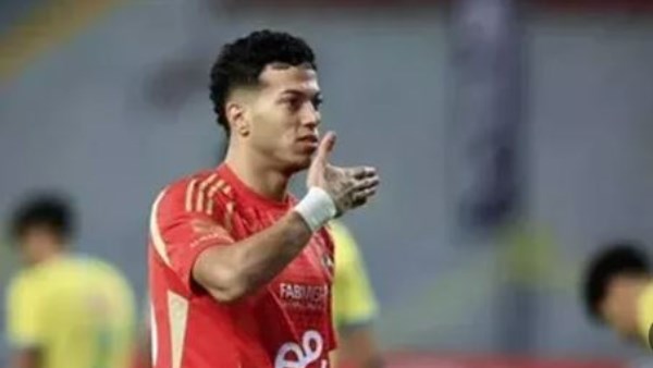 بيلوح بعروض خليجية.. إمام عاشور طلب المساواة بزيزو وتريزيجيه.. تفاصيل