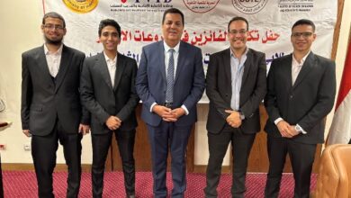 جامعة بني سويف التكنولوجية تكرم الفائزين في مشروعات الابتكار الطلابي