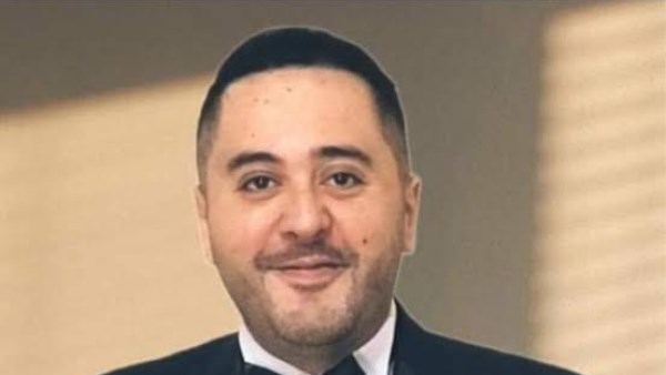 عمرو عبد العزيز يُوجّه رسالة للزعيم عادل إمام بعد ظهوره في حفل زفاف حفيده