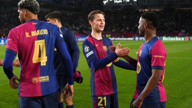 عملاق الدوري الإيطالي يُنقذ نجم برشلونة من دكة هانز فليك