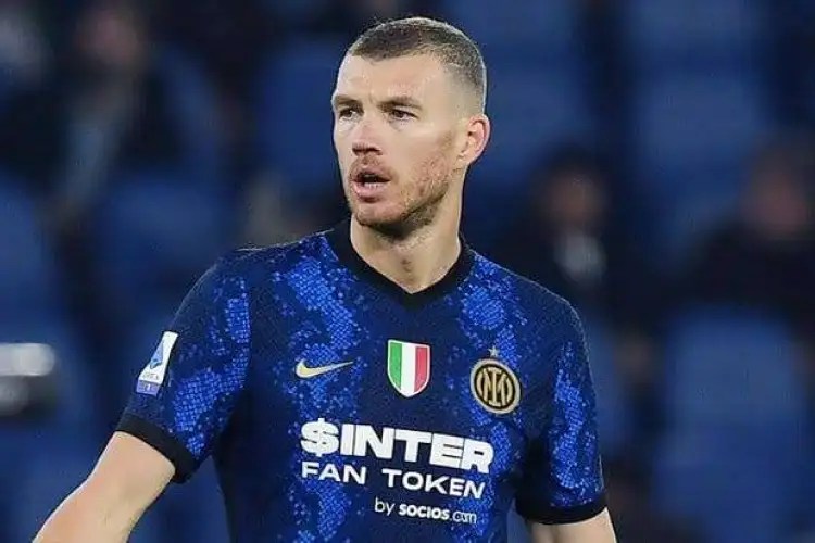 فيورنتينا يضم دجيكو في صفقة انتقال حر