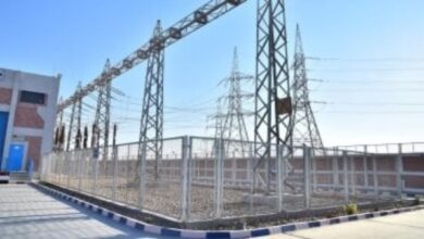 مناورة لتشغيل الخدمة بالتناوب بالفرافرة لحل مشكلة قطع التيار
