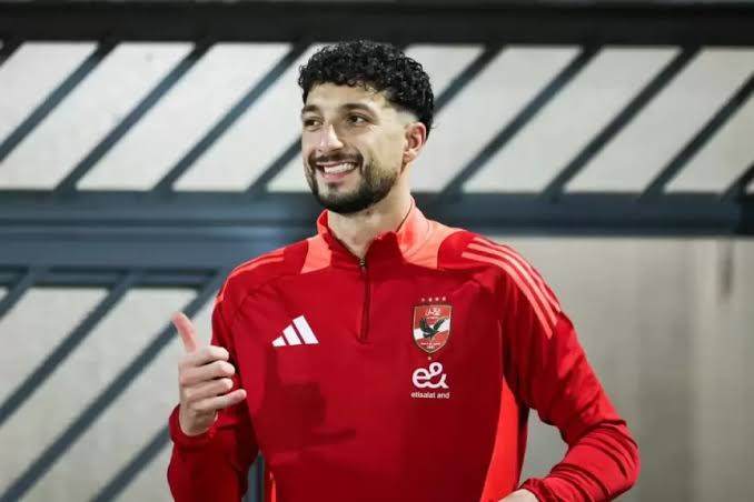 موقف تفاوضي قوي جدا..إعلامي يشيد بموقف الأهلي من رحيل وسام أبو علي