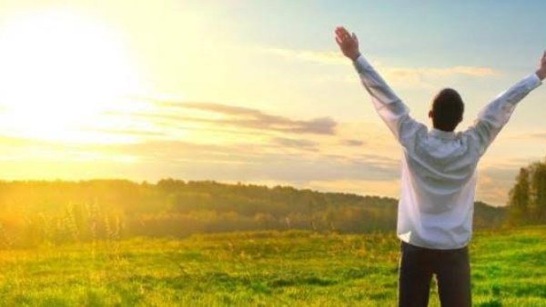 هل تشعر بالملل رغم رغبتك بالخروج؟.. خلل الدوبامين قد يكون السبب