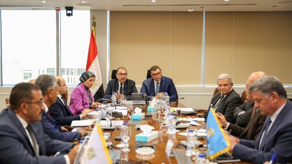 وزيرا الإسكان وقطاع الأعمال يبحثان مستجدات تطوير عدد من الأصول وموقف المشروعات المشتركة